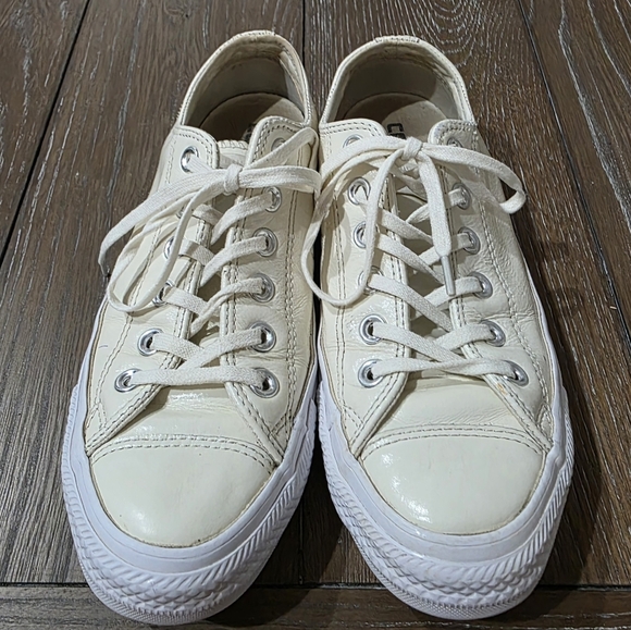 Converse Chuck Taylor All Star Leather OX Sneaker, Women's Size 7 - Picture 3 of 9